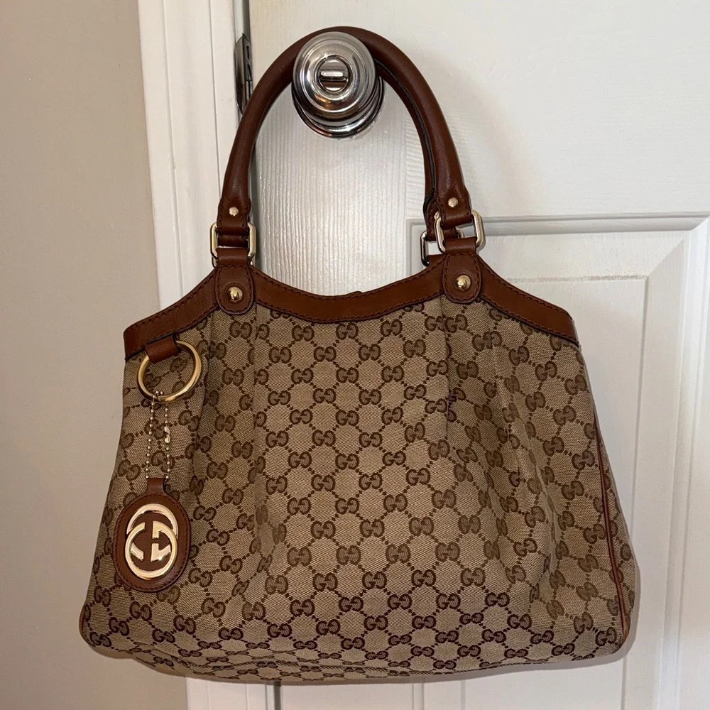 Gucci Tan and Brown Monogram Shoulder Bag - Picture 1 of 8